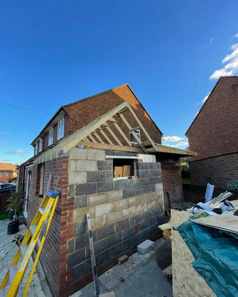 Small roof on ✅  • • • • • • #carpentry #carpenter #roof #roofing #construction